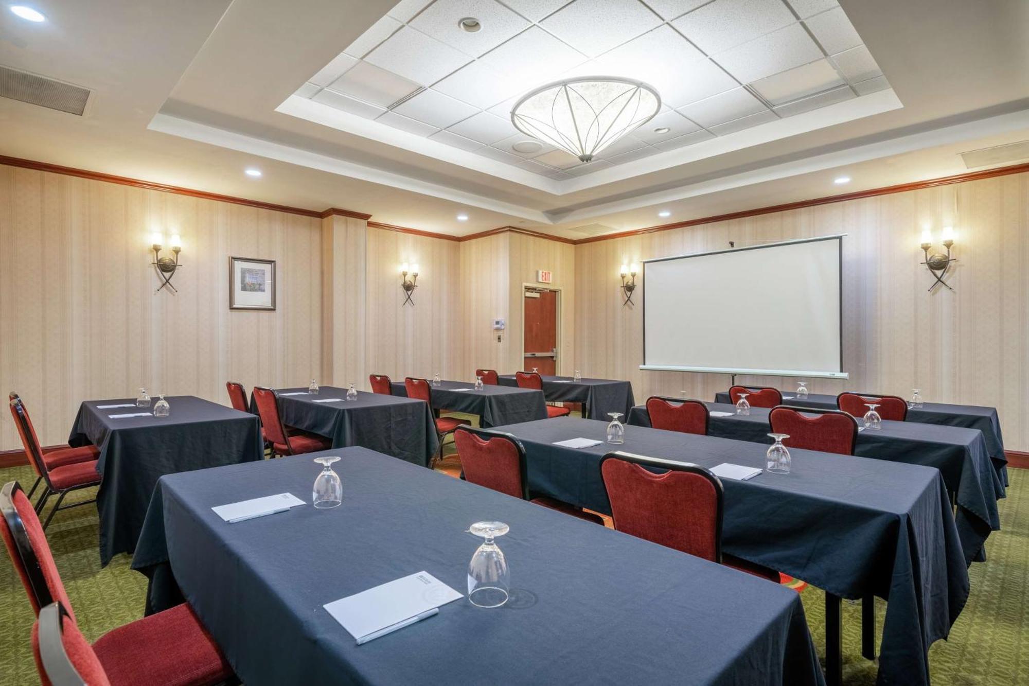 Hilton Garden Inn Morgantown Kültér fotó